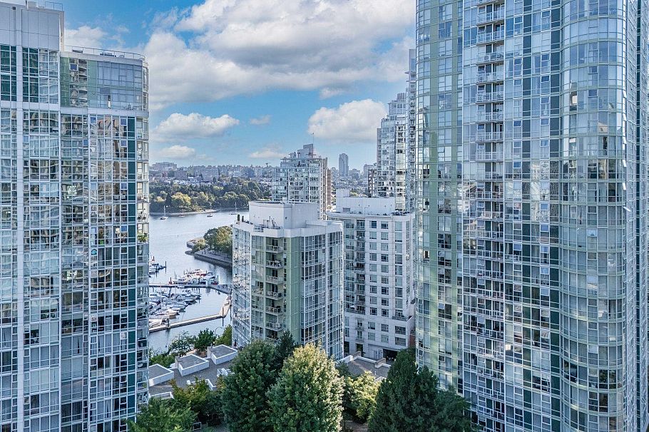 133 Aquarius Mews Vancouver, BC - 37