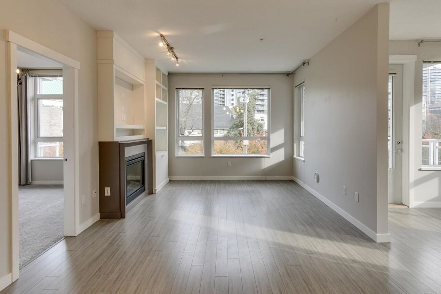 307 217 W 8th Street North Vancouver, BC - 3