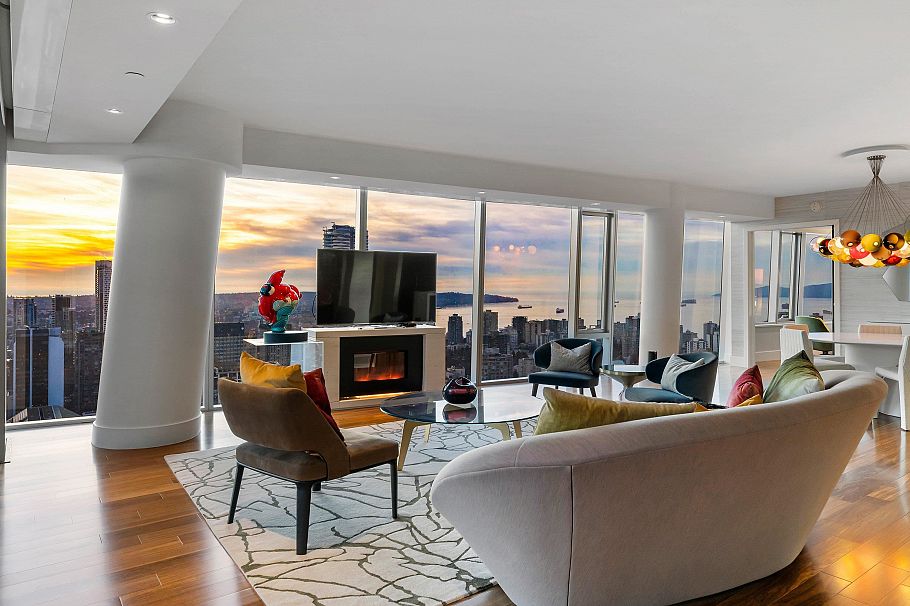 4104 667 Howe Street Vancouver, BC - 1