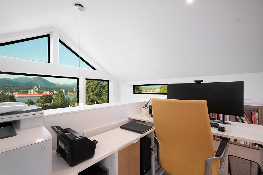 2734 Yale Street Vancouver, BC - 14