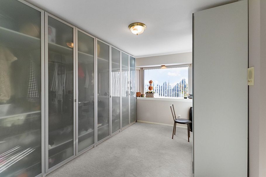 1028 W 51st Avenue Vancouver, BC - 16