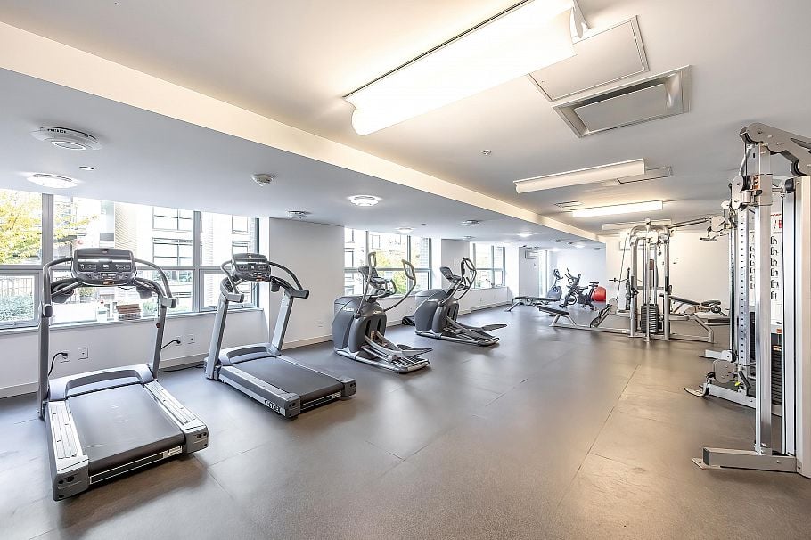 657 5515 Boundary Road Vancouver, BC - 4