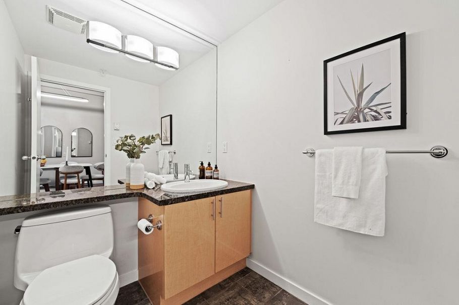 123 Aquarius Mews Vancouver, BC - 22