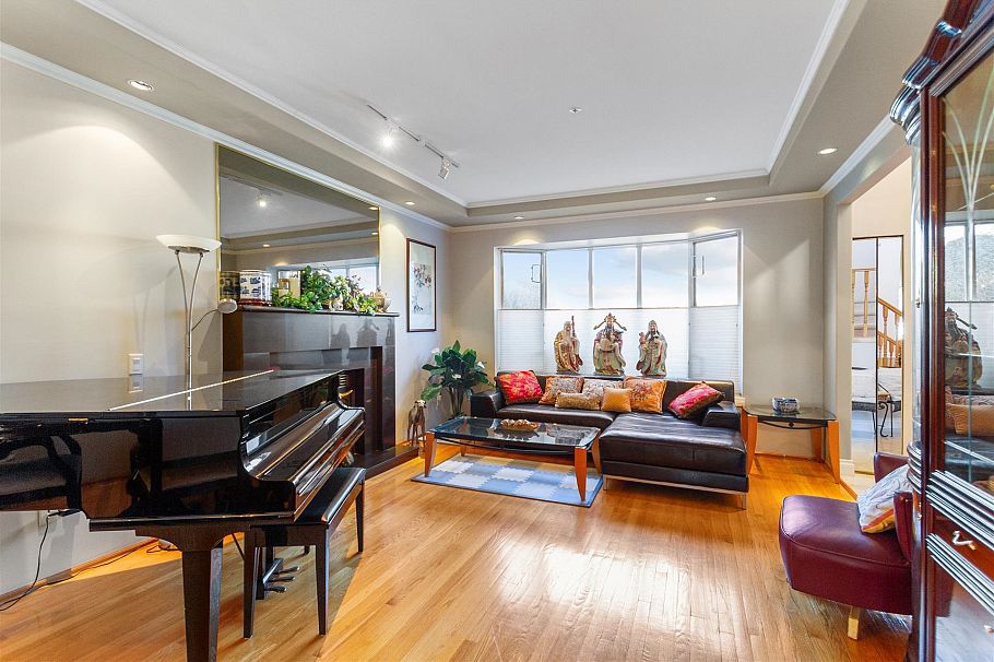 1028 W 51st Avenue Vancouver, BC - 3