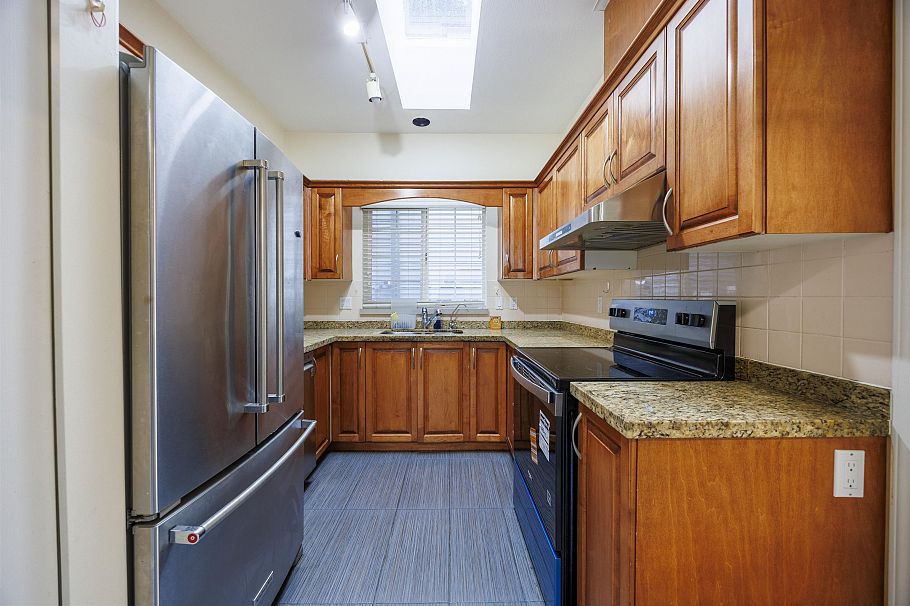 4774 Knight Street Vancouver, BC - 12