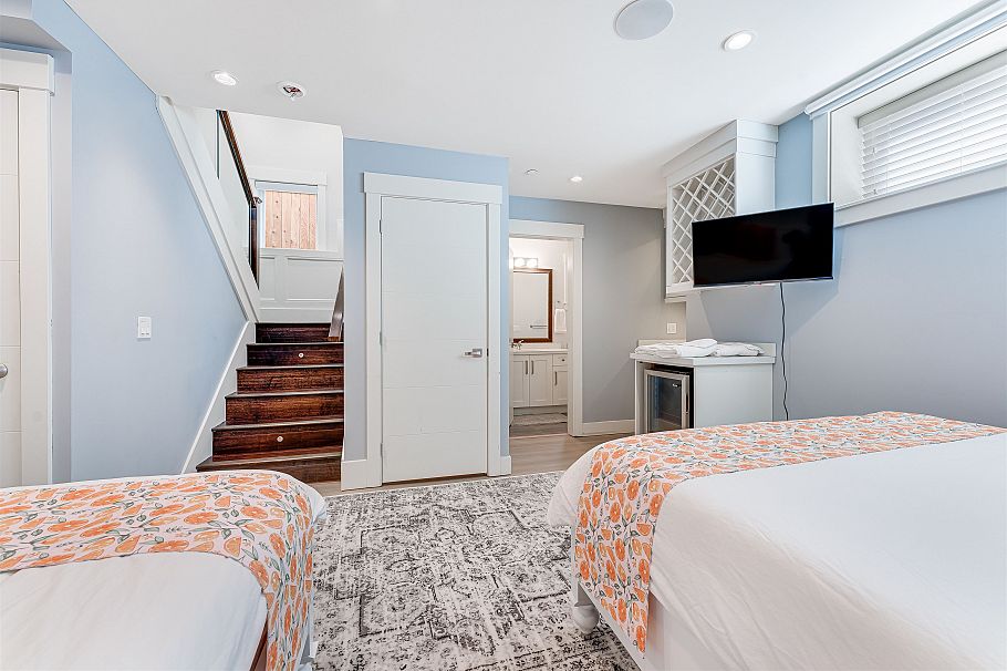 7380 Ontario Street Vancouver, BC - 18