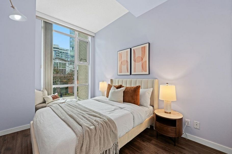 123 Aquarius Mews Vancouver, BC - 32