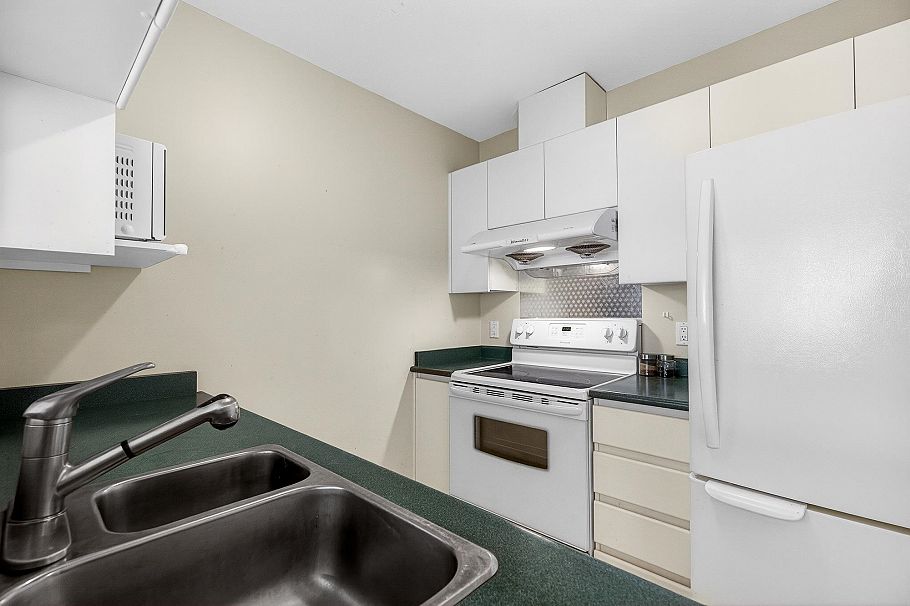 1201 5189 Gaston Street Vancouver, BC - 13