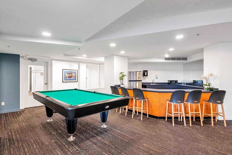 1001 1009 Expo Boulevard Vancouver, BC - 21