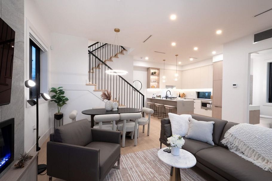 2493 Eton Street Vancouver, BC - 10