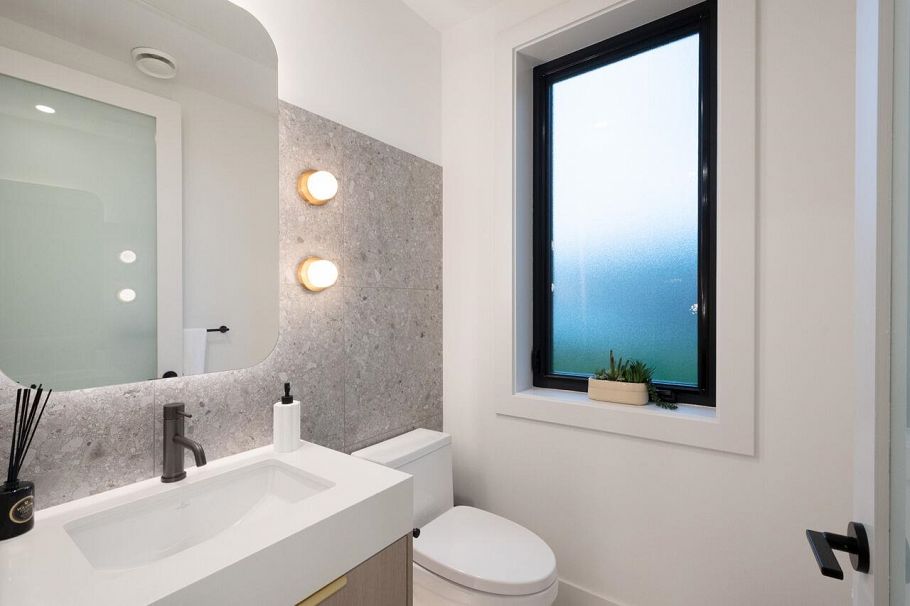 2493 Eton Street Vancouver, BC - 17