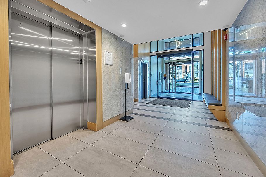 205 733 E 3rd Street North Vancouver, BC - 31