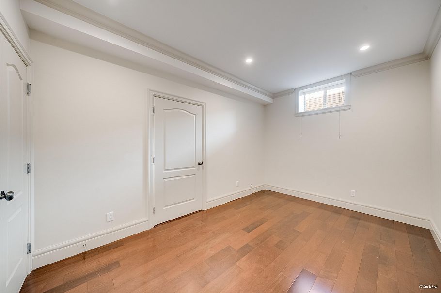 6633 Neal Street Vancouver, BC - 26