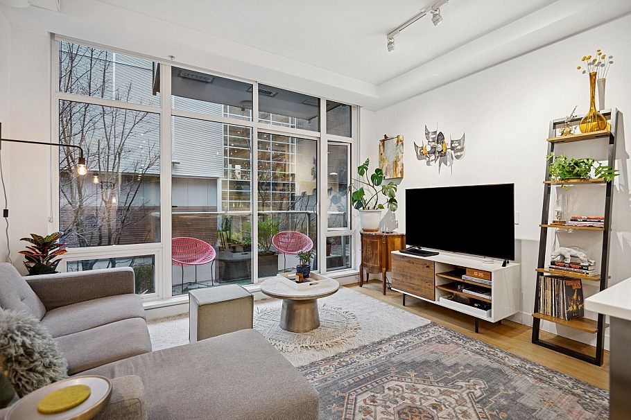 228 108 E 1st Avenue Vancouver, BC - 3