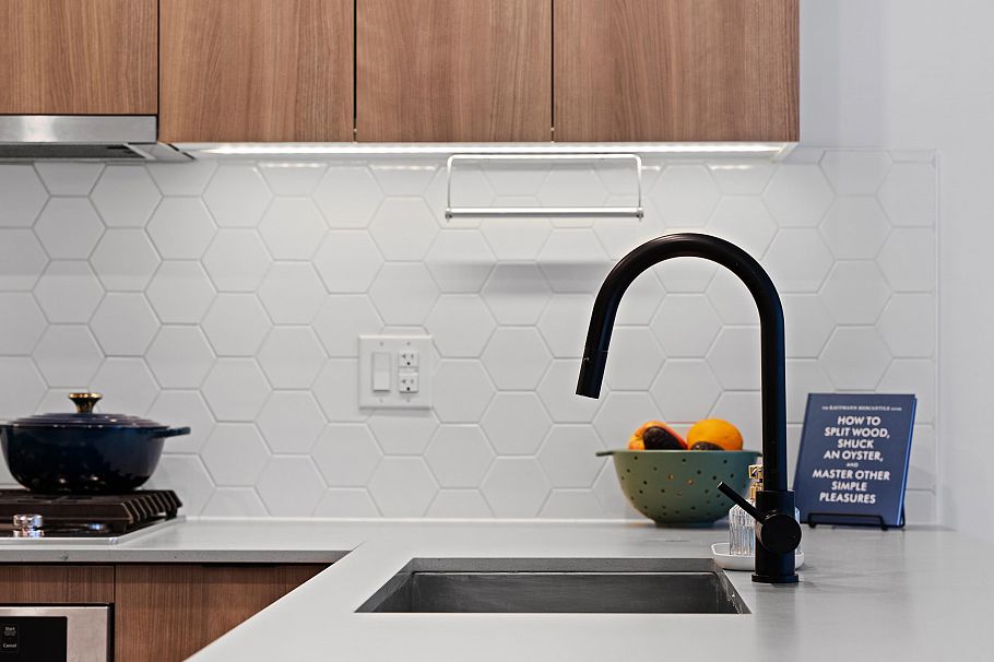 27 533 E 3rd Street North Vancouver, BC - 11