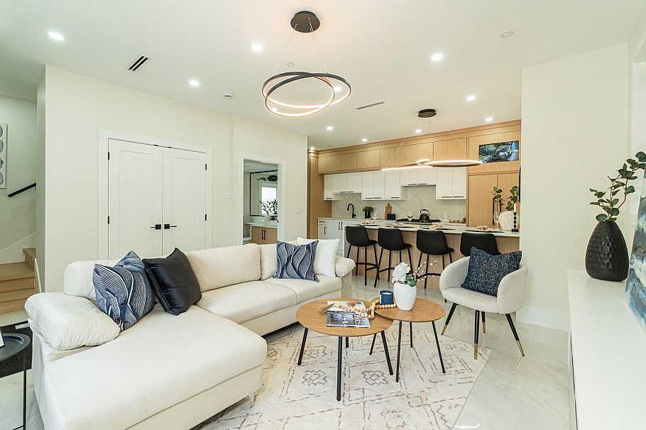 1552 W 66th Avenue Vancouver, BC - 6