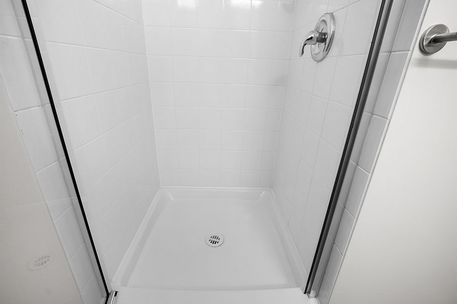 935 E 8th Avenue Vancouver, BC - 25