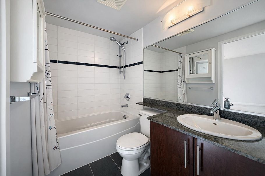 2803 688 Abbott Street Vancouver, BC - 12