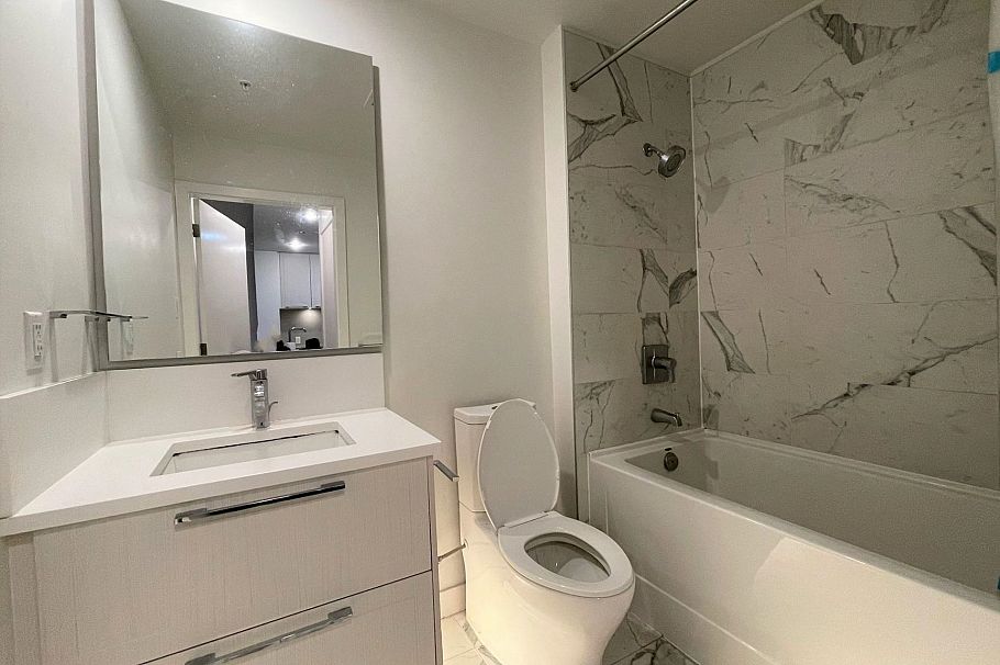 102 6633 Cambie Street Vancouver, BC - 8