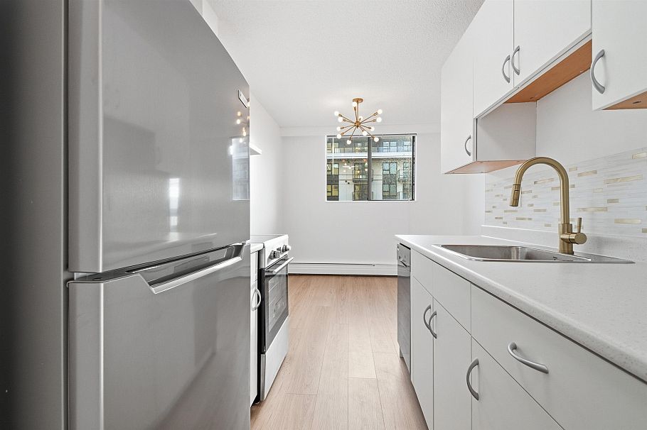 407 145 St. Georges Avenue North Vancouver, BC - 10