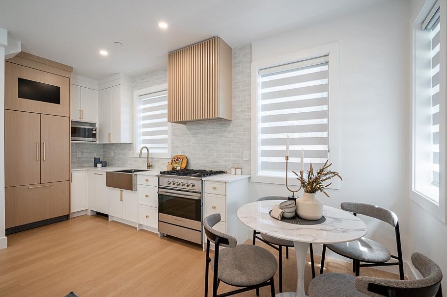 2107 E 33rd Avenue Vancouver, BC - 10