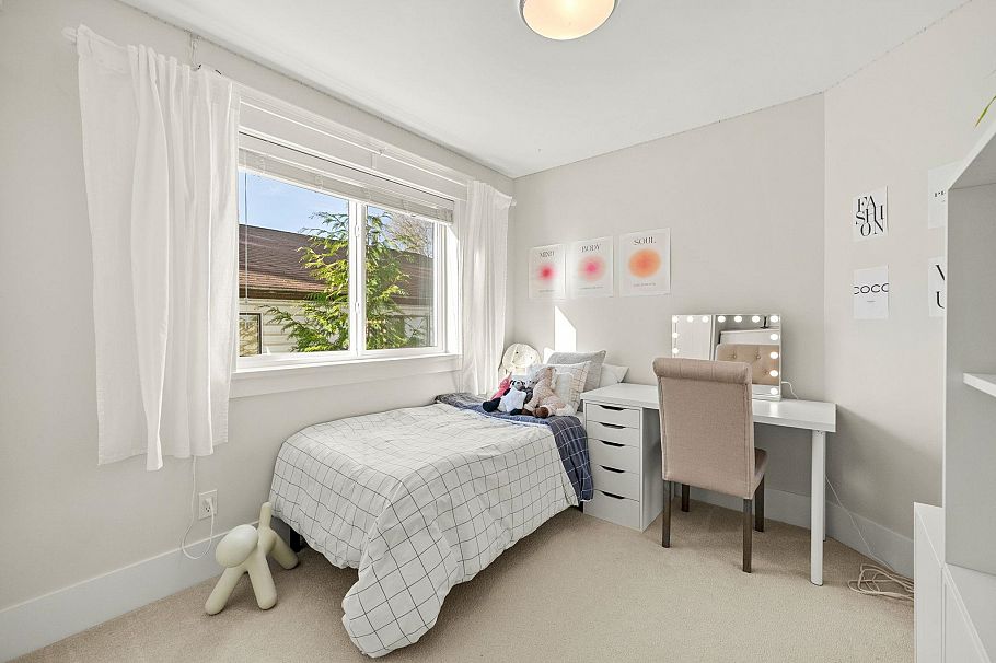 244 E 18th Street North Vancouver, BC - 14