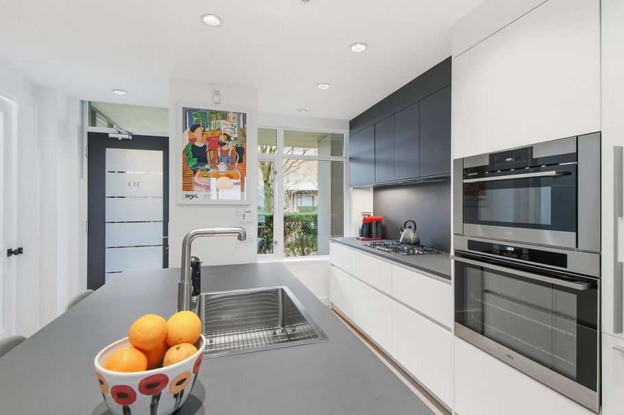 313 77 Walter Hardwick Avenue Vancouver, BC - 1