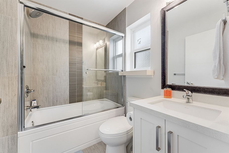 7380 Ontario Street Vancouver, BC - 14