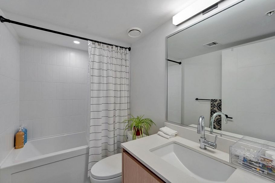 3 752 E 3rd Street North Vancouver, BC - 31