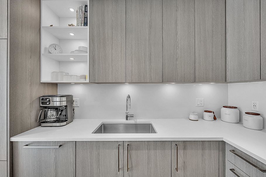 205 733 E 3rd Street North Vancouver, BC - 8