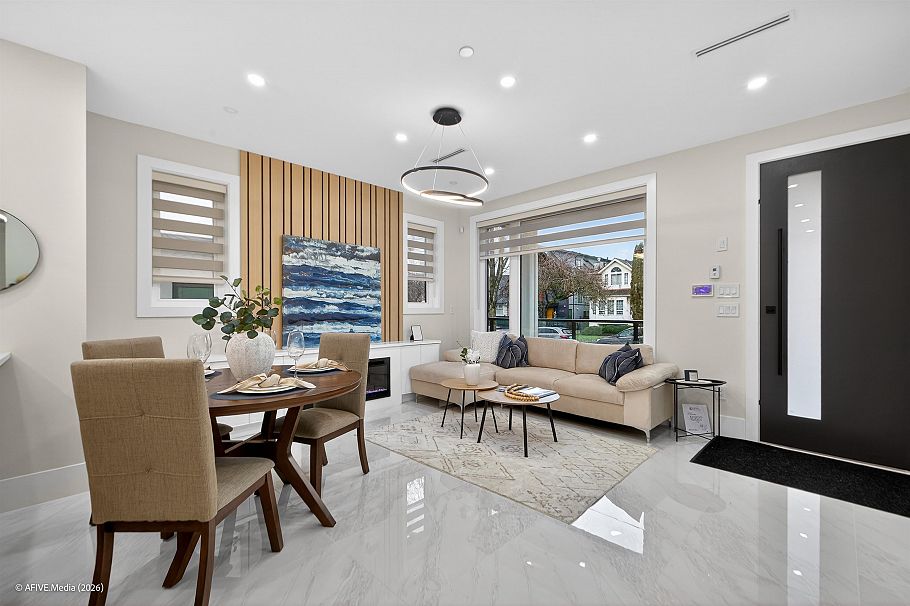 1552 W 66th Avenue Vancouver, BC - 5