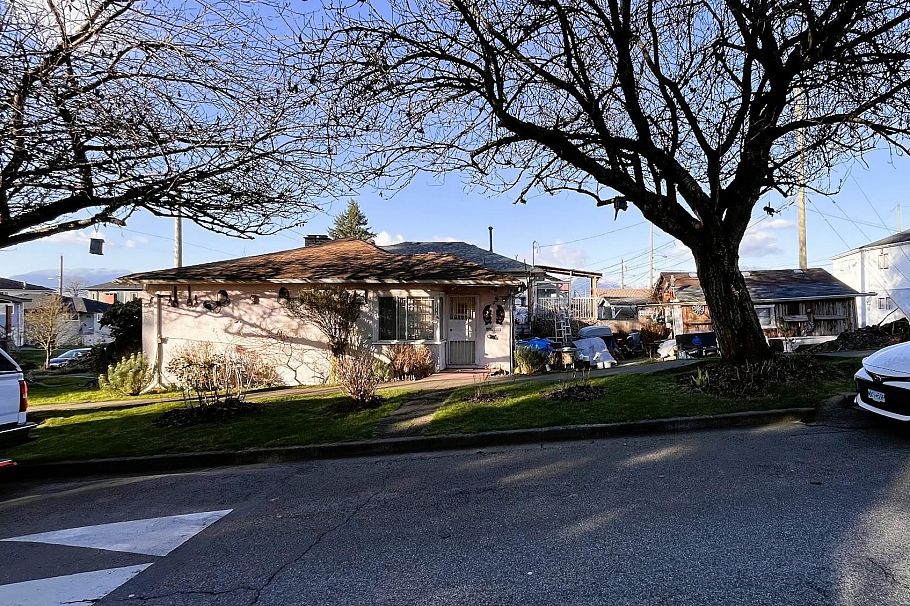 3996 Lillooet Street Vancouver, BC - 3