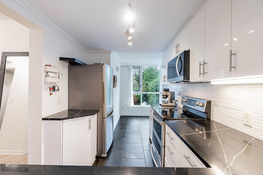 303 1345 Burnaby Street Vancouver, BC - 10