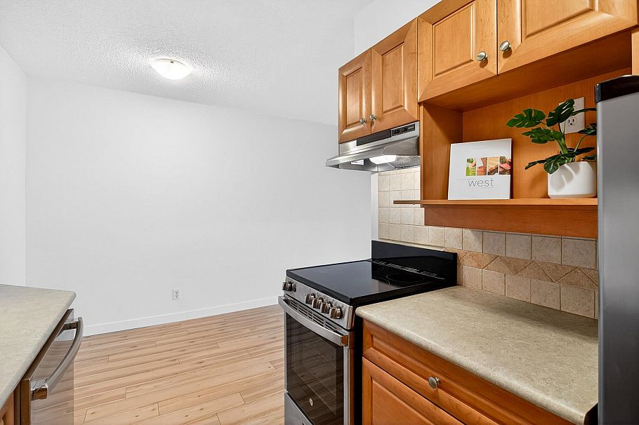 1306 2016 Fullerton Avenue North Vancouver, BC - 10