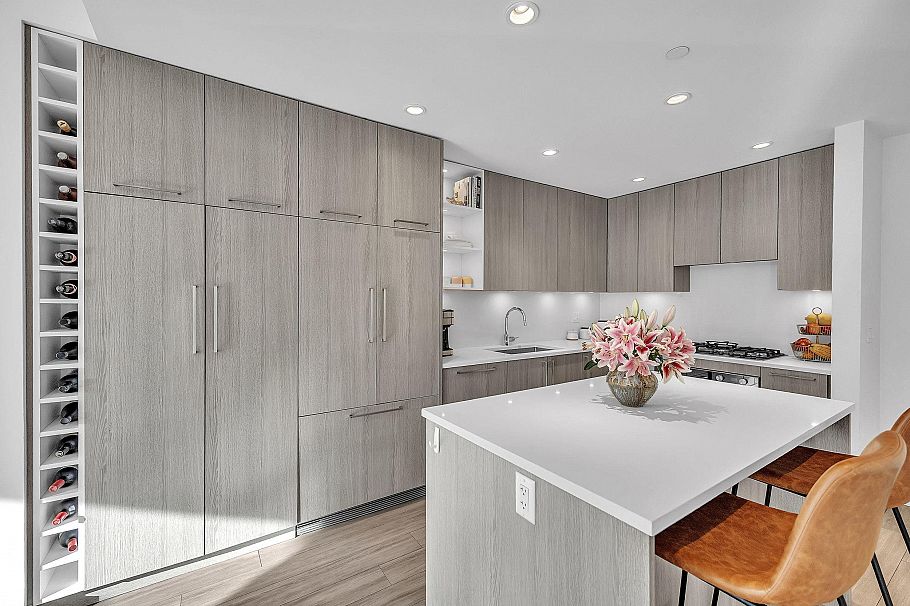 205 733 E 3rd Street North Vancouver, BC - 5