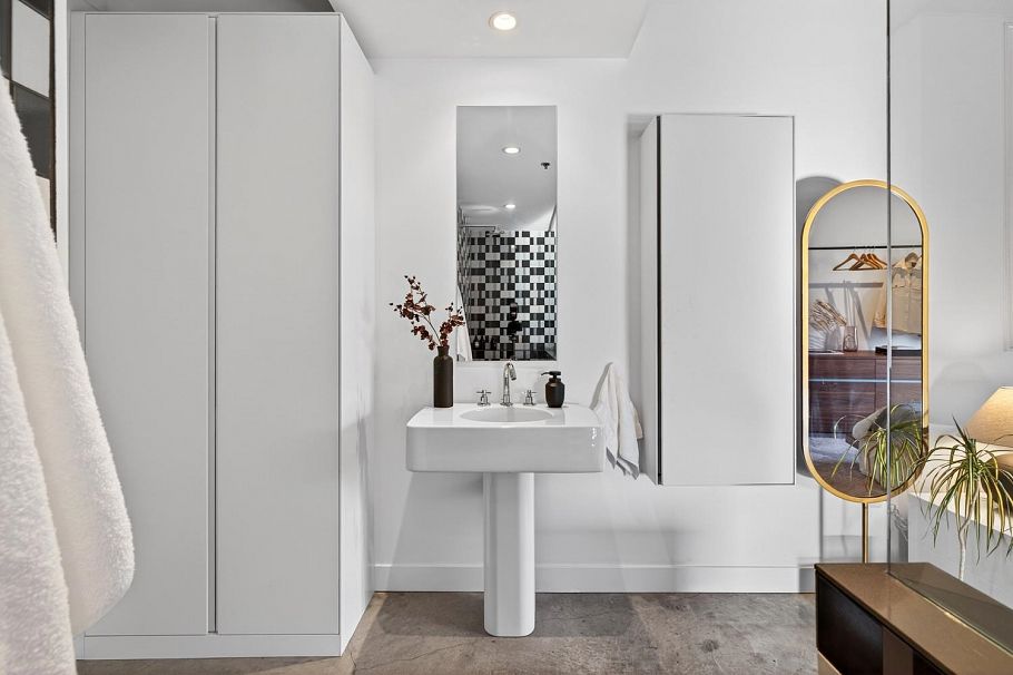 55 E Cordova Street Vancouver, BC - 25