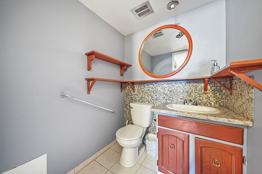 202 8770 Laurel Street Vancouver, BC - 10