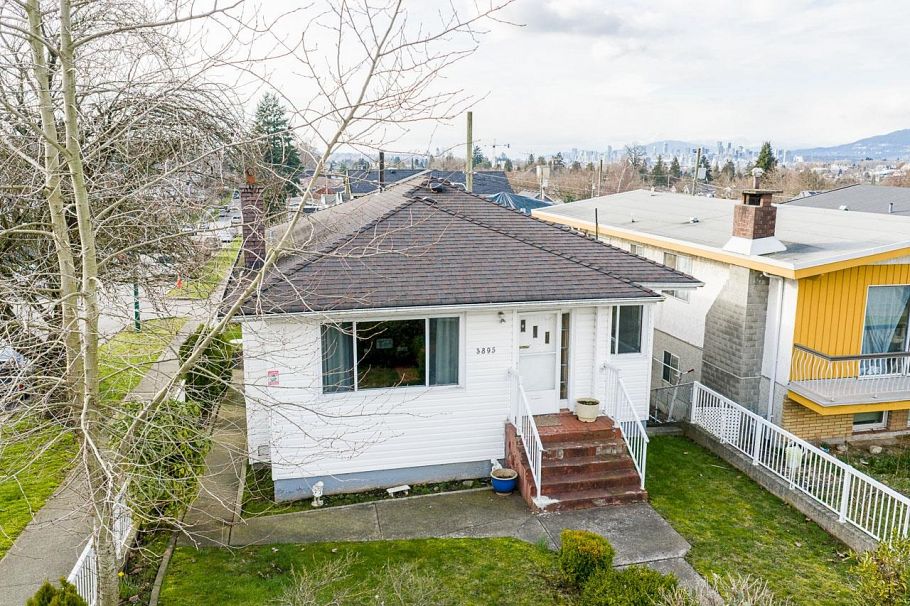 3895 Windermere Street Vancouver, BC - 24
