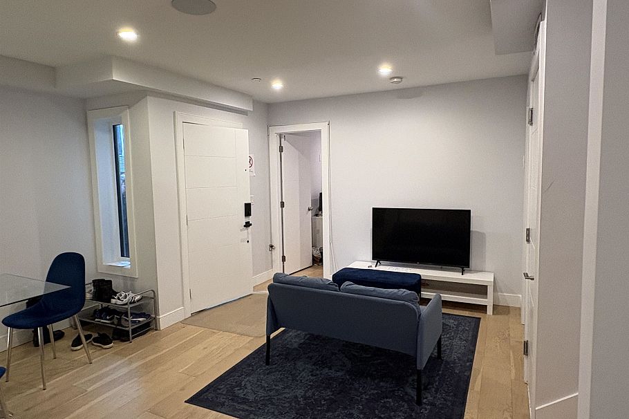 3429 Dundas Street Vancouver, BC - 16