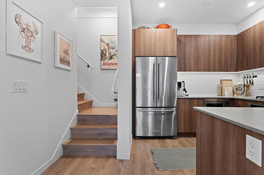 27 533 E 3rd Street North Vancouver, BC - 15