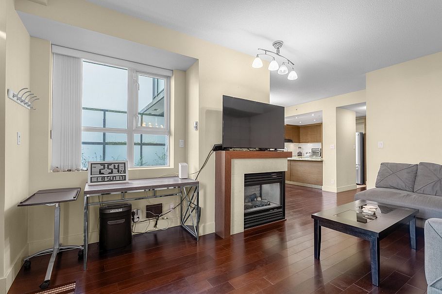 112 5958 Iona Drive Vancouver, BC - 5