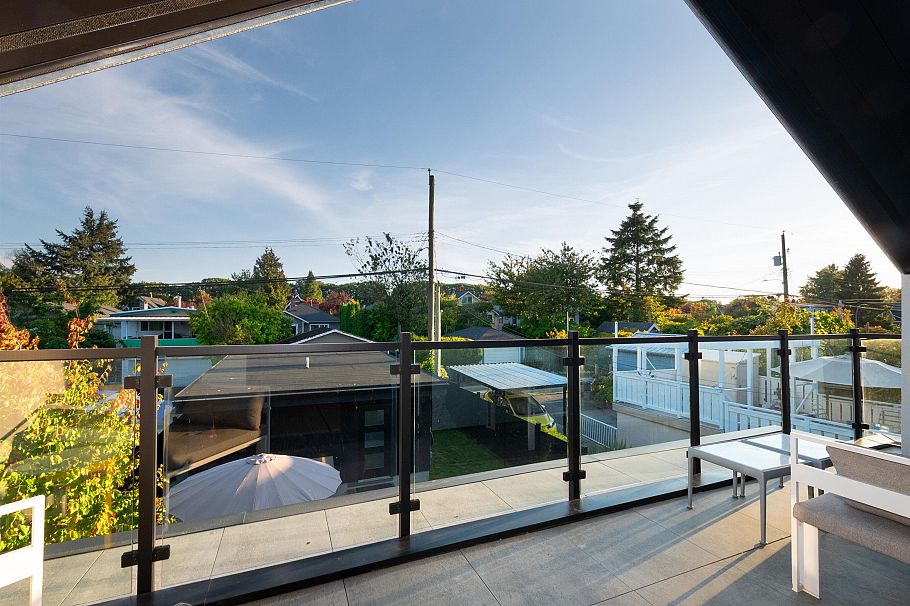 2734 Yale Street Vancouver, BC - 16