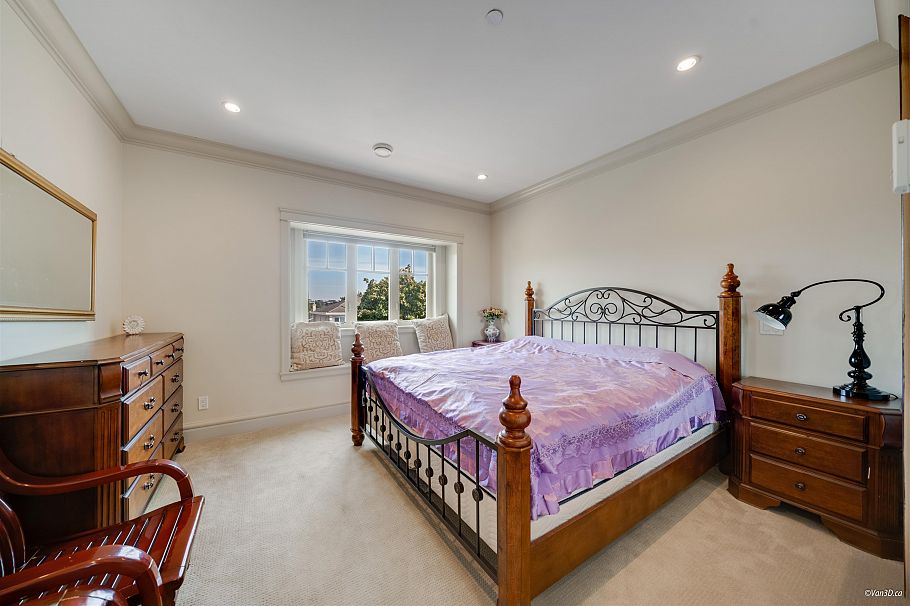 6633 Neal Street Vancouver, BC - 17