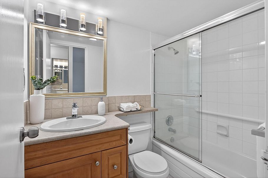 1306 2016 Fullerton Avenue North Vancouver, BC - 14