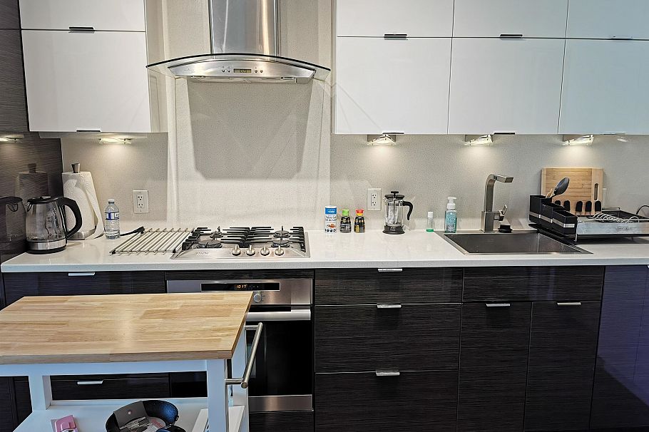 232 1777 W 7th Avenue Vancouver, BC - 1