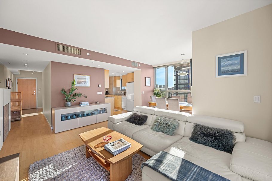 1901 1710 Bayshore Drive Vancouver, BC - 15