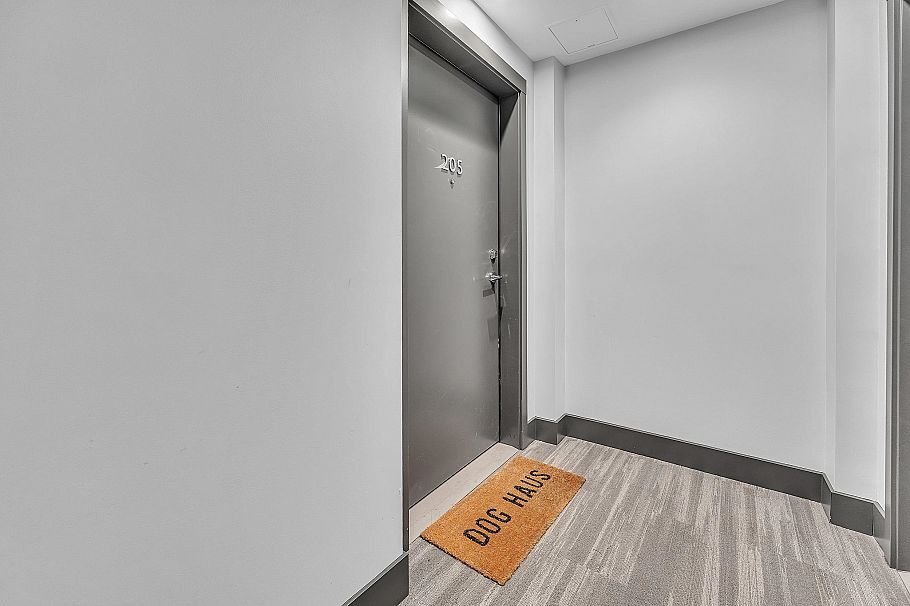 205 733 E 3rd Street North Vancouver, BC - 25