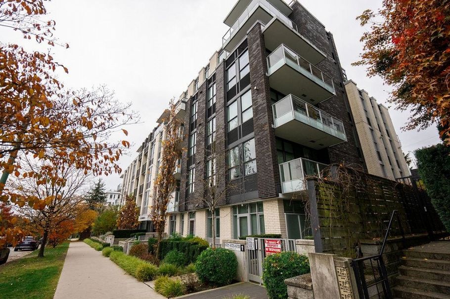 401 6733 Cambie Street Vancouver, BC - 1