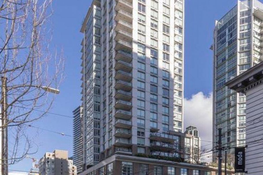 705 565 Smithe Street Vancouver, BC - 1