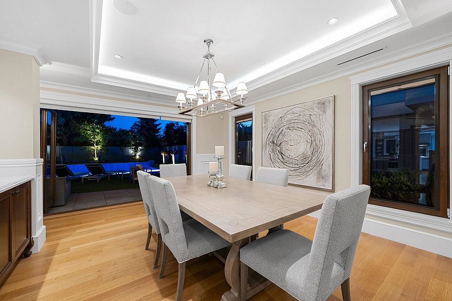 2809 Edgemont Boulevard North Vancouver, BC - 22